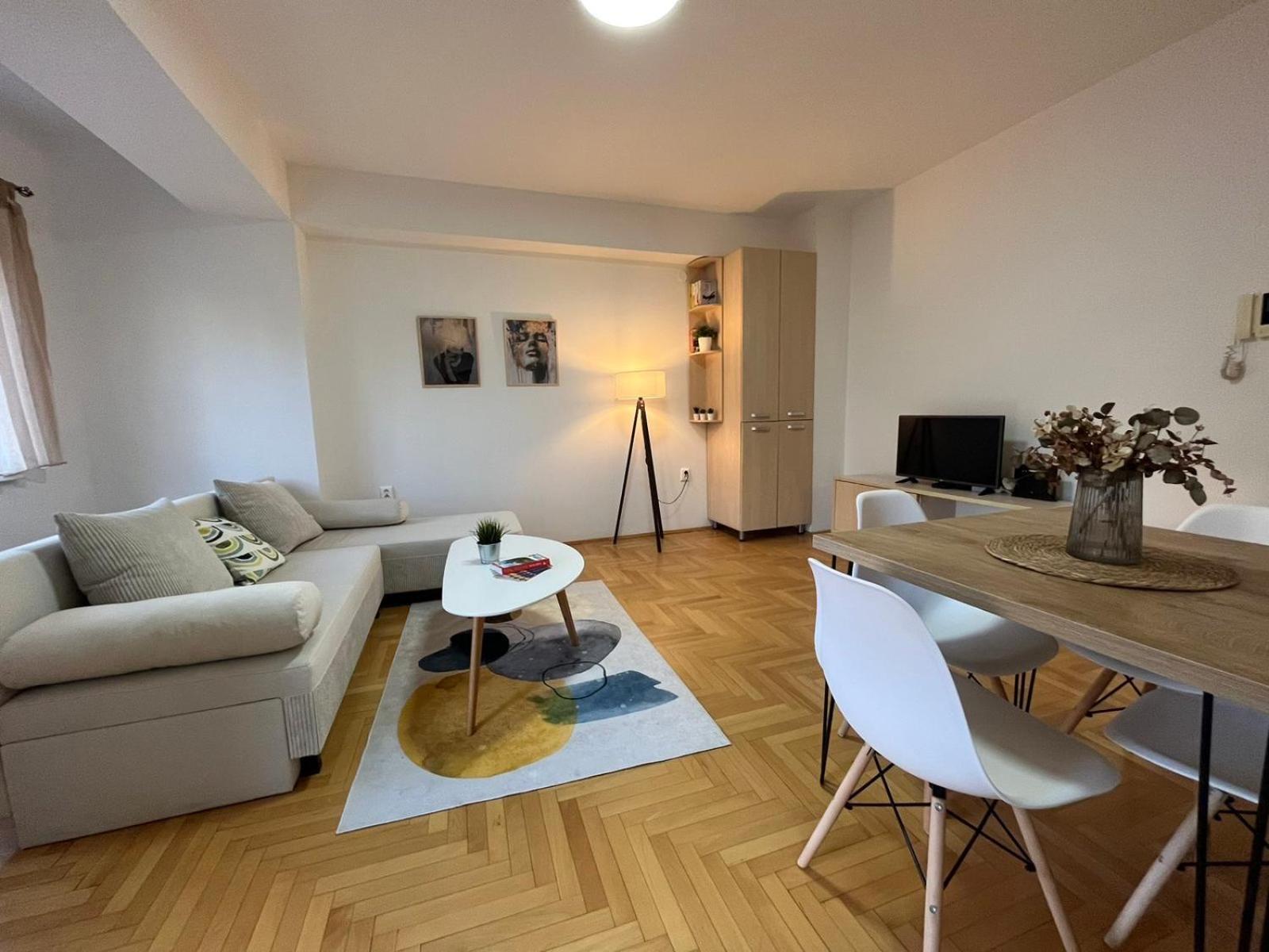 Best Value-Apartment In 스코페 외부 사진