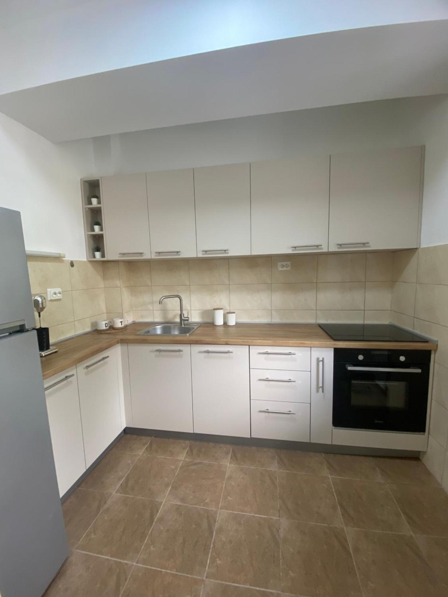 Best Value-Apartment In 스코페 외부 사진