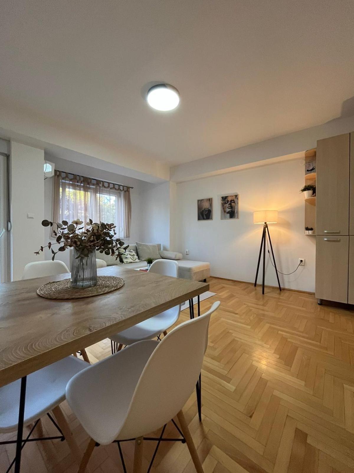 Best Value-Apartment In 스코페 외부 사진