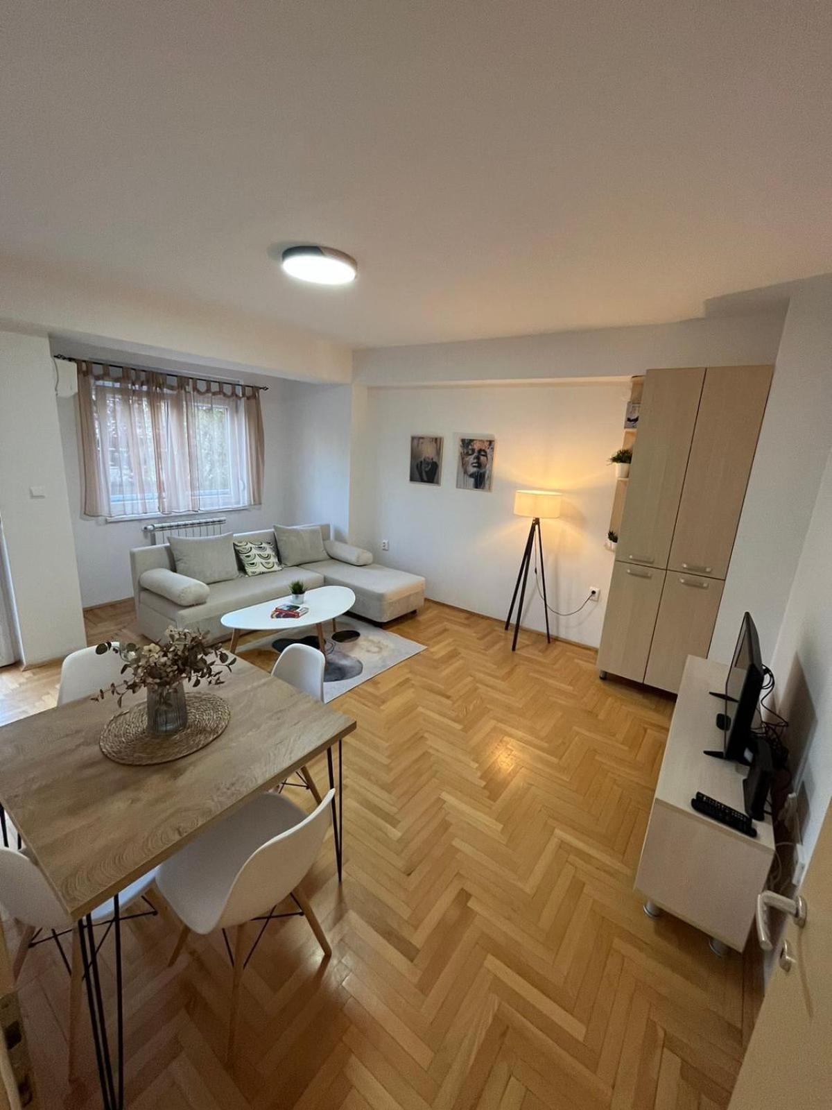 Best Value-Apartment In 스코페 외부 사진